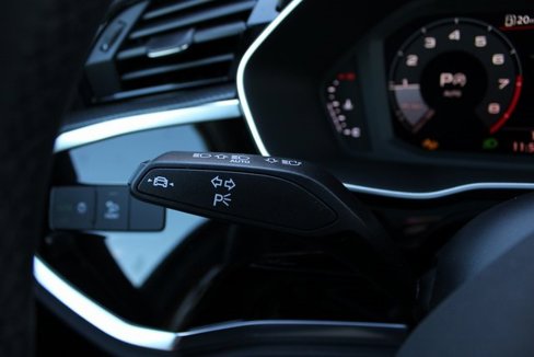 New 2025 Audi Q3 2.0T Premium image 12