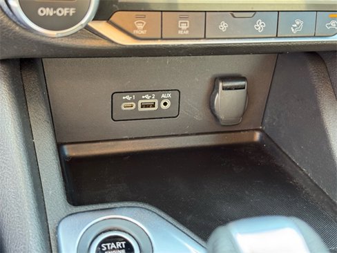 Used 2020 Nissan Sentra SV w/ Lighting Package image 21