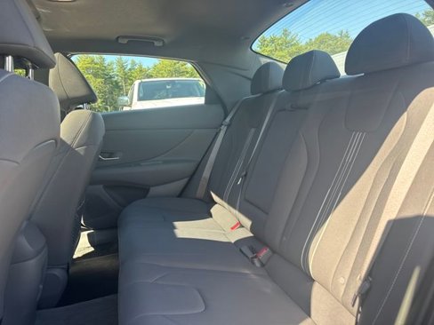 Certified 2024 Hyundai Elantra SEL w/ Convenience Package image 18