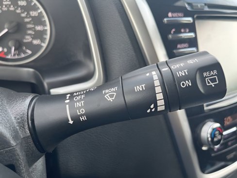 Used 2023 Nissan Murano SV image 19