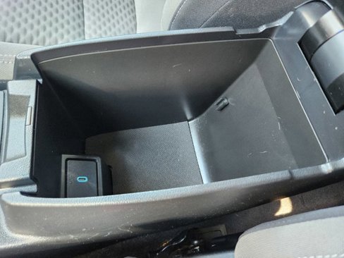 Used 2020 Ford Escape SE image 13