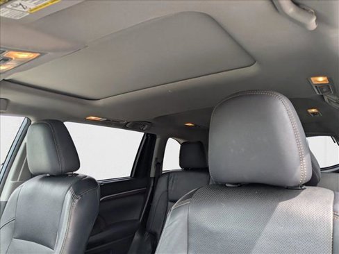 Used 2015 Toyota Highlander Limited image 15