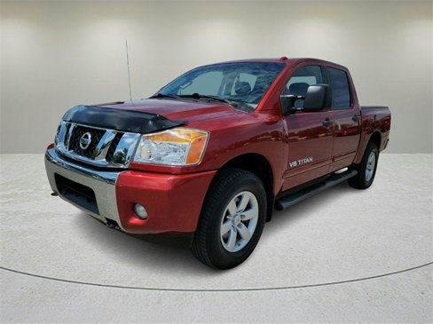 Used 2015 Nissan Titan SV image 3
