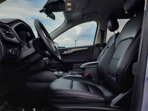 Used 2022 Ford Escape SEL image 5