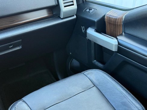 Used 2015 Ford F150 Lariat w/ Equipment Group 502A Luxury image 14