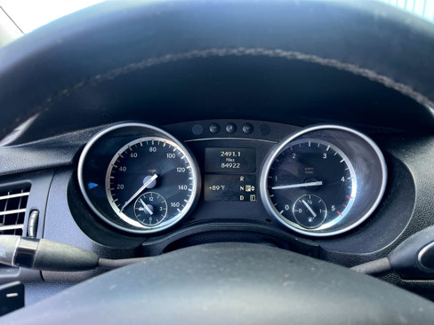 Used 2011 Mercedes-Benz R 350 BlueTEC 4MATIC image 25