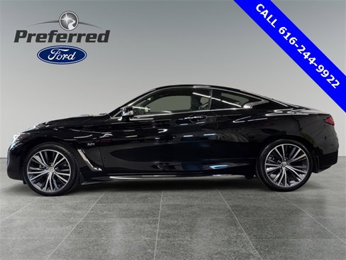 Used 2019 INFINITI Q60 3.0t Luxe w/ Essential Package image 3