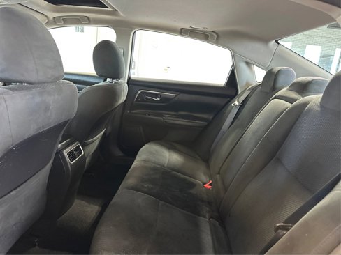 Used 2015 Nissan Altima 2.5 SV image 10