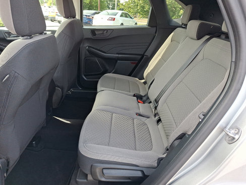Used 2022 Ford Escape SE image 11