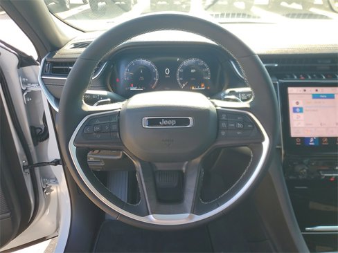 New 2025 Jeep Grand Cherokee L Limited w/ Black Appearance Package image 21