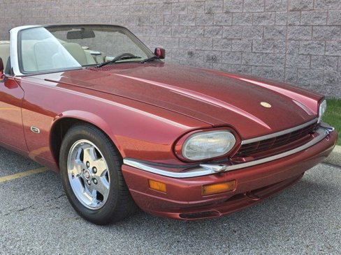 Used 1995 Jaguar XJS V12 Convertible image 1