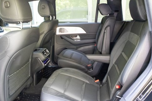Used 2024 Mercedes-Benz GLS 63 AMG 4MATIC image 23