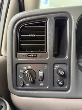 Used 2005 GMC Yukon XL SLT w/ SLT Preferred Equipment Group image 23