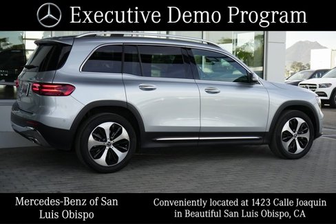 Used 2025 Mercedes-Benz GLB 250 4MATIC image 8