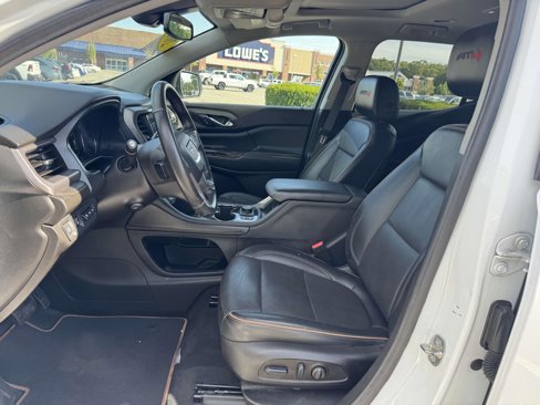 Used 2022 GMC Acadia AT4 w/ Technology Package image 12