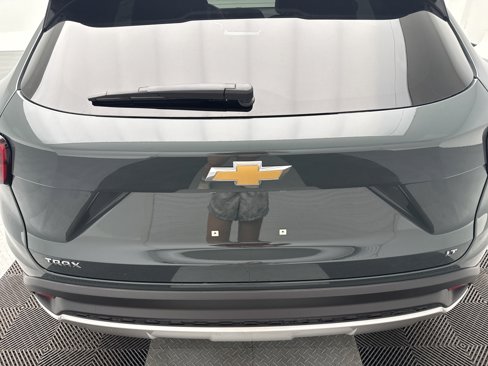 New 2025 Chevrolet Trax LT w/ LT Convenience Package image 9