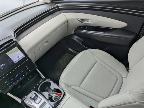 Used 2022 Hyundai Tucson Limited image 19