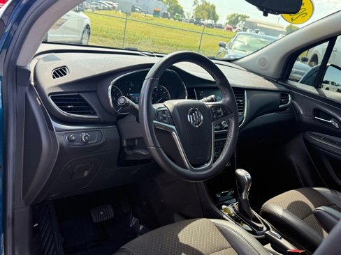 Used 2019 Buick Encore Preferred w/ Safety Package image 4
