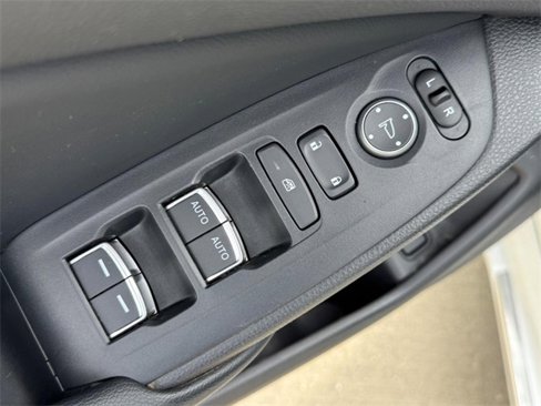 Used 2018 Honda Accord EX image 14