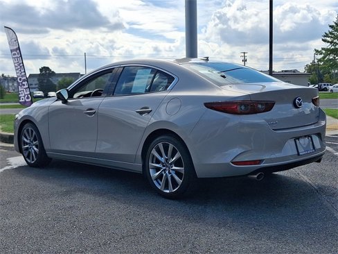 Used 2022 MAZDA MAZDA3 s image 4