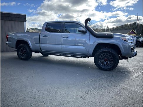 Used 2021 Toyota Tacoma SR5 image 11