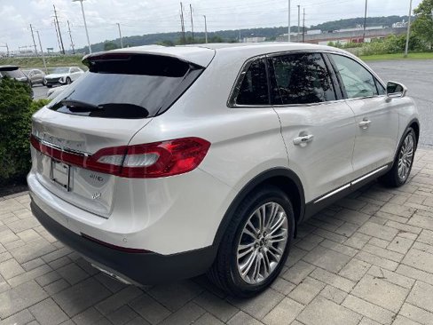 Used 2017 Lincoln MKX Reserve w/ Driver Assistance Package image 7