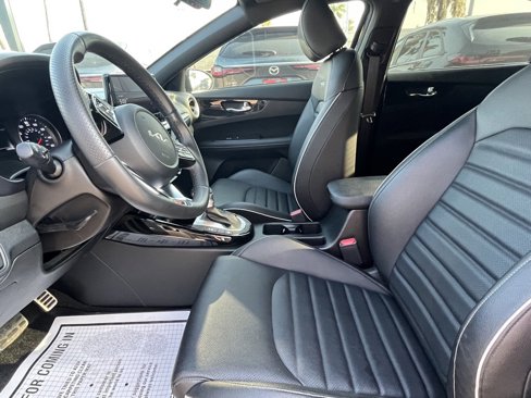 Used 2024 Kia Forte GT-Line w/ GT-Line Premium Package image 14