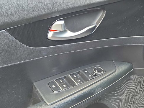 Used 2021 Kia Forte GT-Line image 17