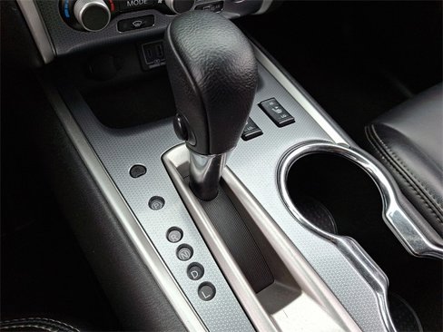 Used 2020 Nissan Pathfinder SL image 15