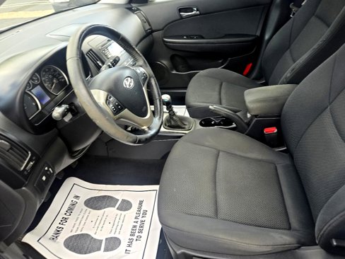Used 2009 Hyundai Elantra image 37