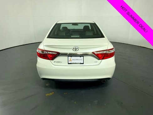 Used 2017 Toyota Camry SE image 33