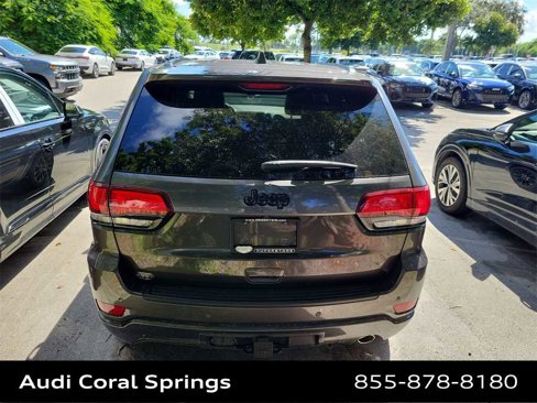 Used 2020 Jeep Grand Cherokee Altitude image 12