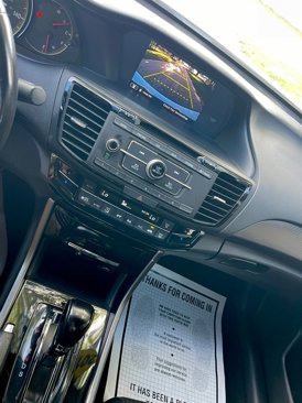 Used 2017 Honda Accord Sport image 13