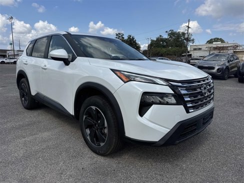 Used 2024 Nissan Rogue SV image 6