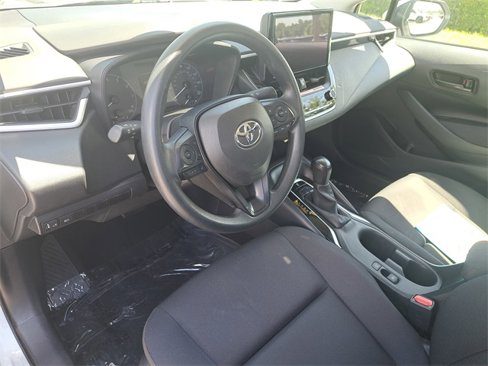 Used 2024 Toyota Corolla LE image 16