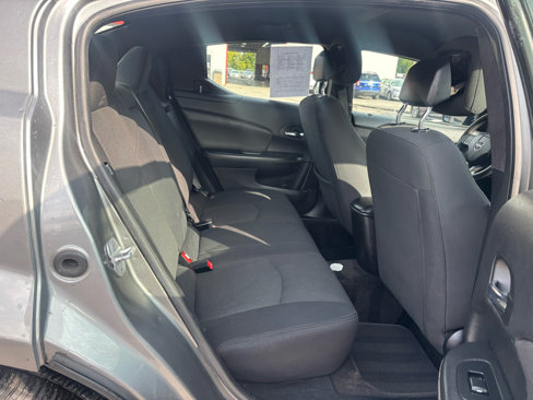 Used 2012 Dodge Avenger SE image 12