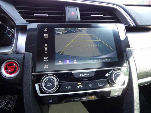 Used 2017 Honda Civic Touring image 18