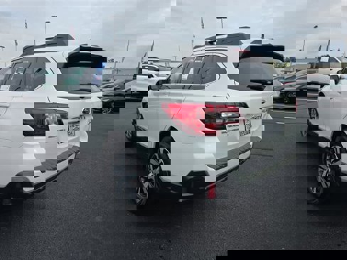 Used 2018 Subaru Outback 2.5i Limited image 7