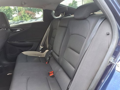 Used 2017 Chevrolet Malibu LT image 21
