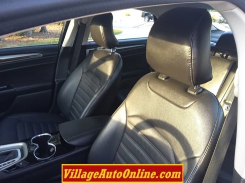 Used 2016 Ford Fusion SE w/ Equipment Group 202A image 18
