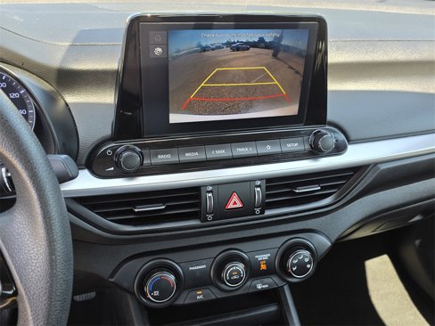 Used 2023 Kia Forte LXS image 10