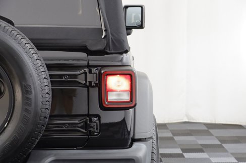 Used 2020 Jeep Wrangler Sport image 27