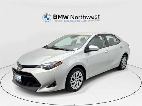 Used 2019 Toyota Corolla LE image 1