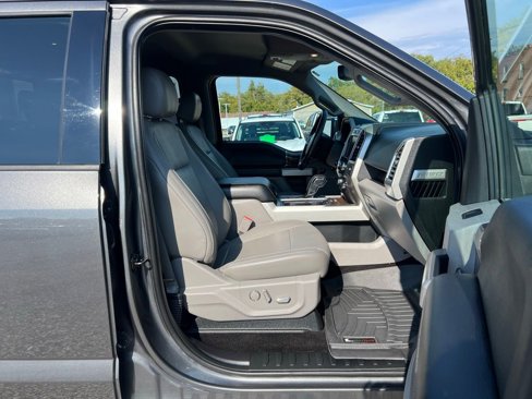 Used 2015 Ford F150 Lariat image 22