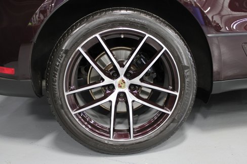 Used 2023 Porsche Macan S image 13