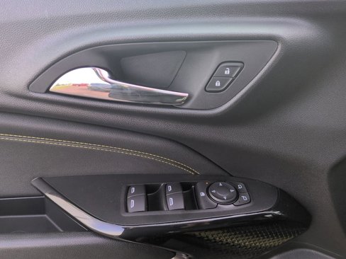 New 2025 Chevrolet Trax ACTIV w/ Driver Confidence Package image 13