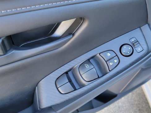 New 2025 Nissan Sentra S image 17
