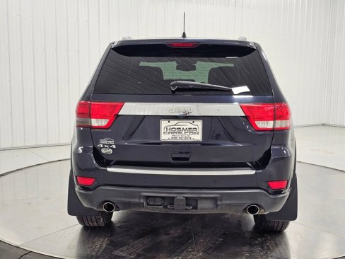 Used 2011 Jeep Grand Cherokee Overland image 32