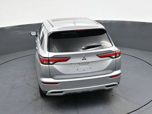 Used 2024 Mitsubishi Outlander SE image 23
