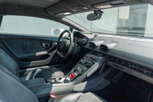 Used 2016 Lamborghini Huracan LP 610-4 image 12